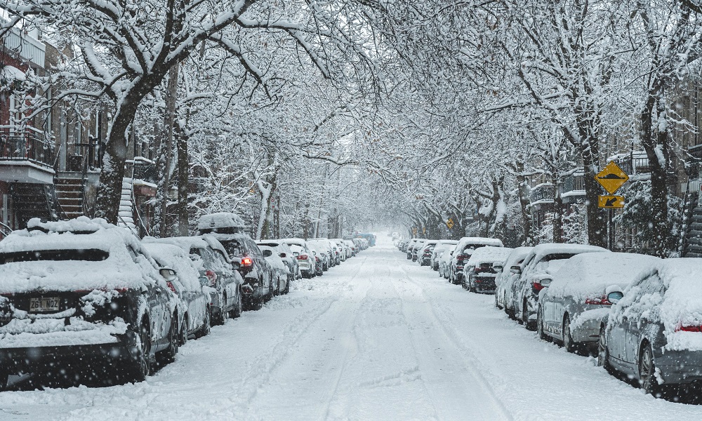 Госавтоинспекция предупреждает омичей о резких порывах ветра и снежных заносах 