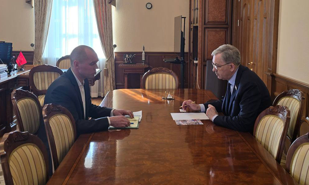 Александр Артёмов обсудил социальные проекты и комфорт горожан с финалистом проекта «ПРОдвижение ГЕРОЕВ» 