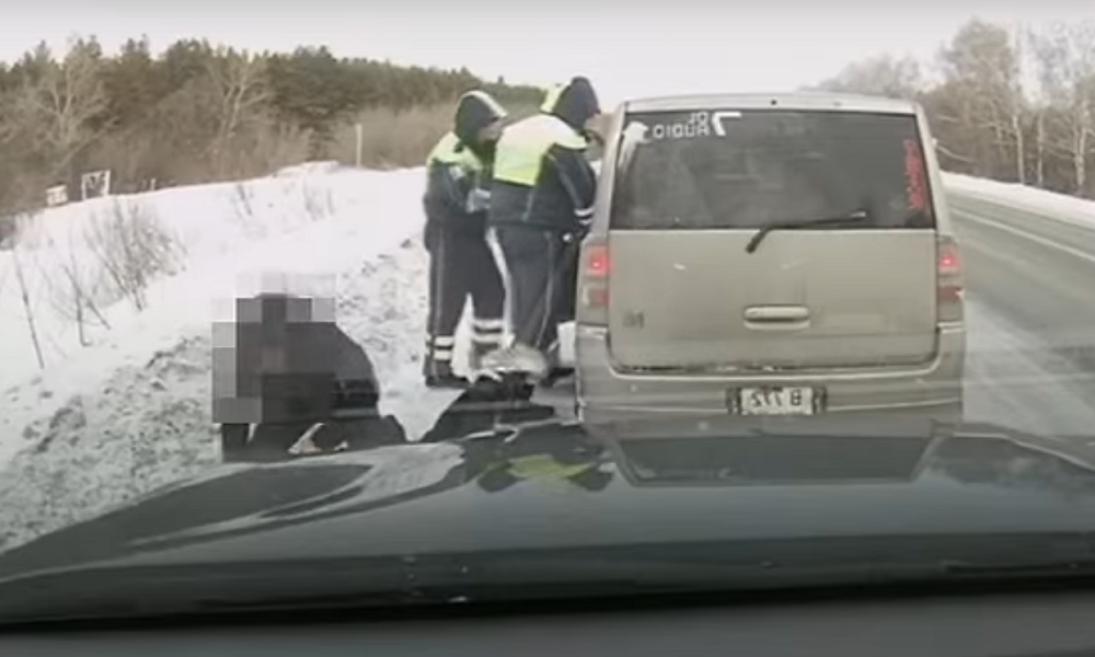 В Омске задержан наркокурьер с 5 кг синтетического наркотика