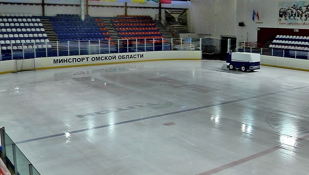 Две ледозаливочные машины появились в омских спортивных дворцах