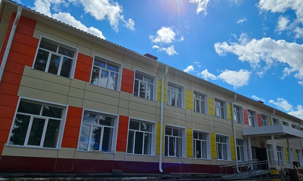 Виталий Хоценко сообщил, что в Больших Уках завершается ремонт детской школы искусств 