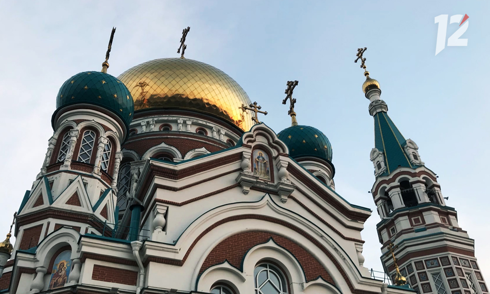 Православные верующие отмечают праздник Покрова Пресвятой Богородицы