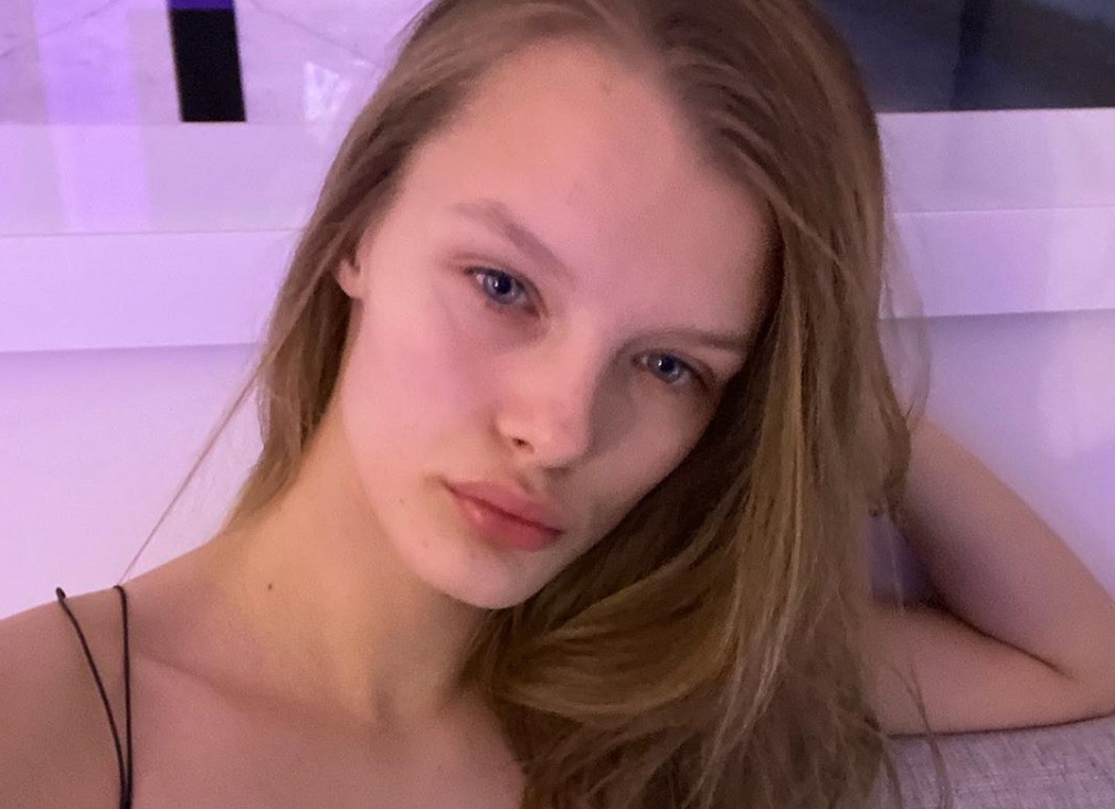 Модель из Омска Кристина Грикайте появилась на обложке Vogue Russia 