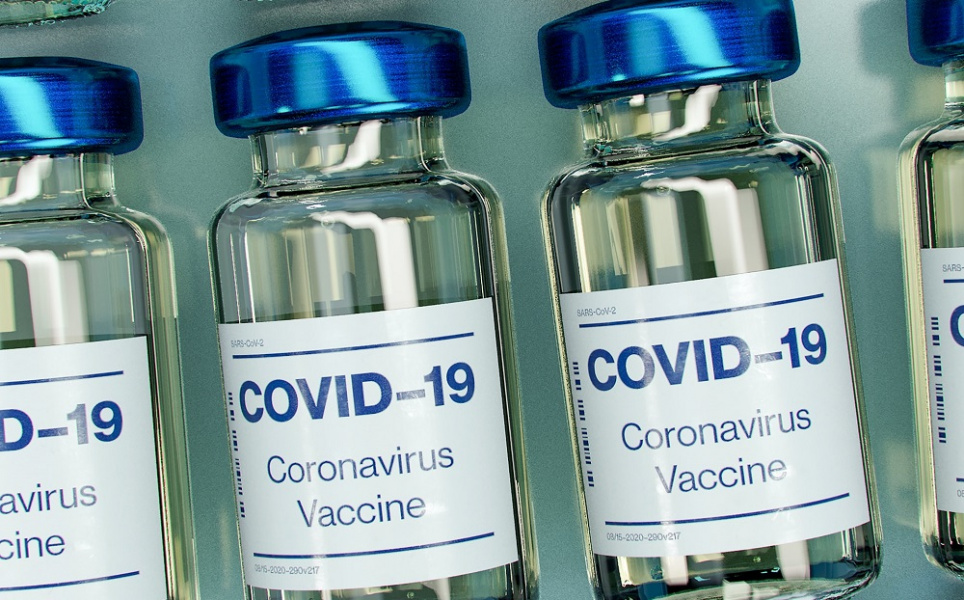 Записки вакцинированных: омичи рассказали, что болит после укола от COVID-19