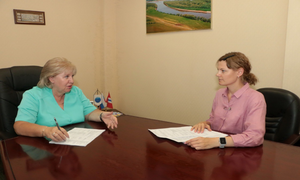 Благодаря омбудсмену пожилую омичку освободили от списания долгов 