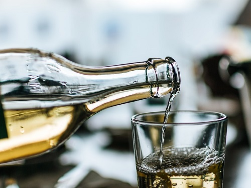 В Омской области 5 человек скончались от отравления суррогатным алкоголем