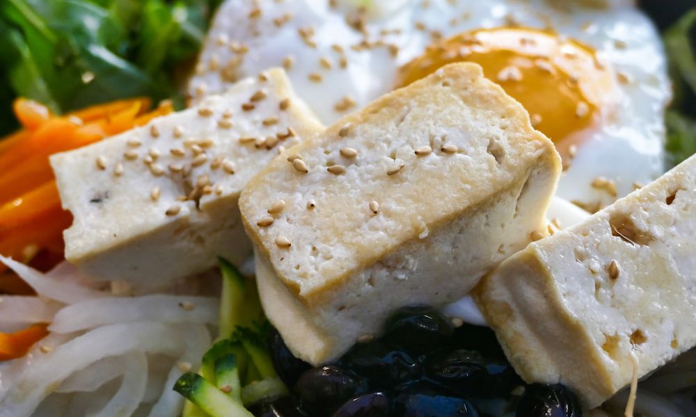 Соевый творог: делаем рацион полезнее и разнообразнее с помощью тофу 