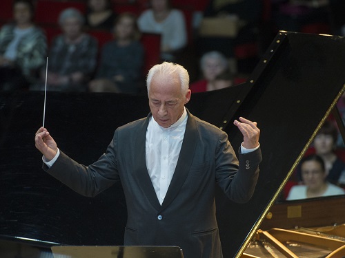 Фестиваль "Владимир Спиваков приглашает..." начался с музыки Мориса Равеля