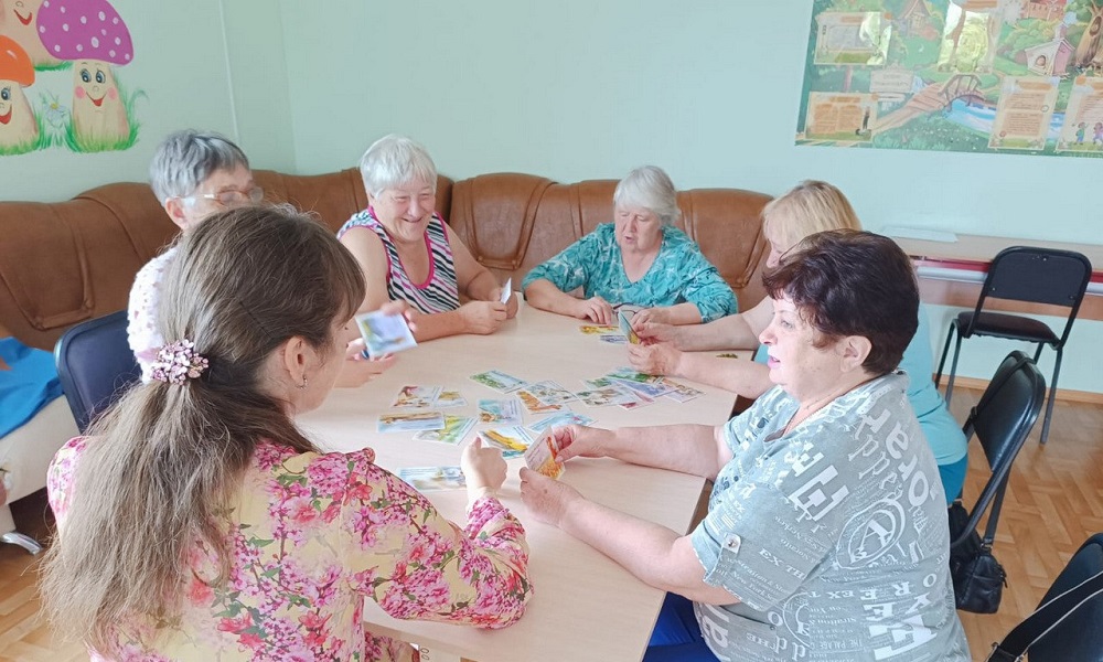 Омская область развивает направления активного долголетия: от оздоровительных практик до путешествий