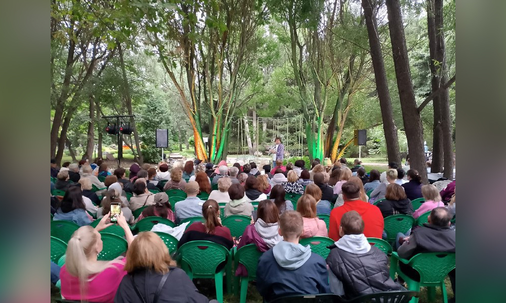 Калачинский театр кукол покажет «Колобка» в омском дендросаду (0+)