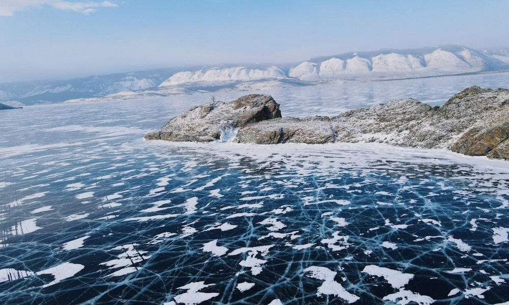 На дне Байкала обнаружили грузовик с номерами Омской области 