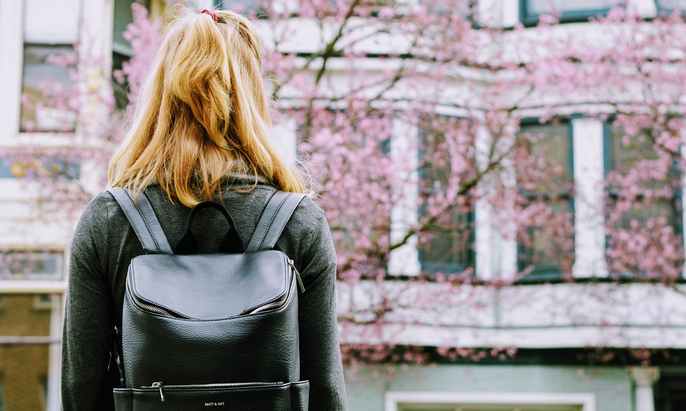 Больше 98 % омских девятиклассников успешно сдали итоговое собеседование по русскому языку