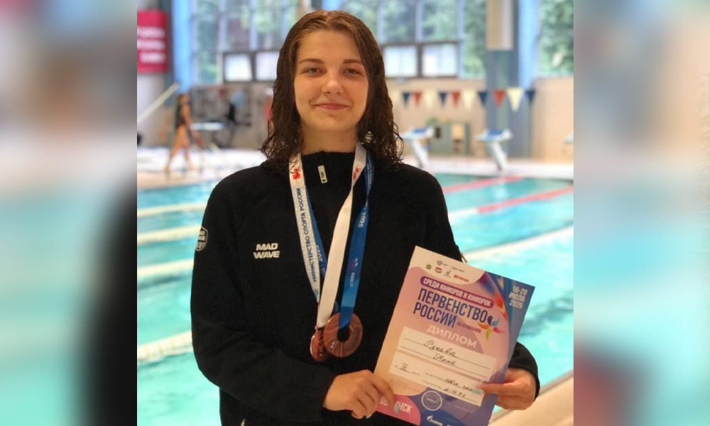 Омичка Анна Рзаева стала призёром первенства России по плаванию