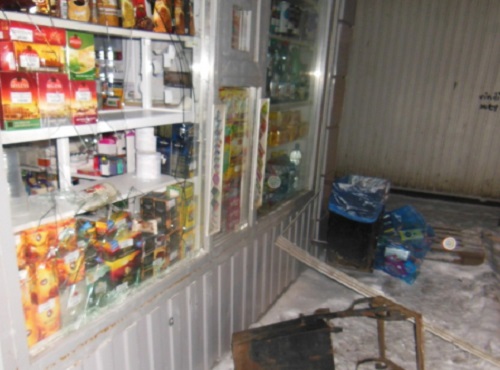 Двое омичей совершили преступление ради пачек чая