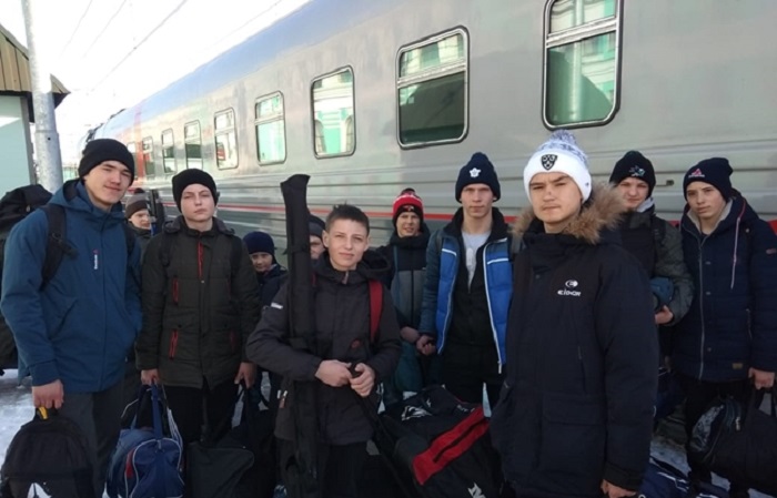 Омские участники Кубка Ночной хоккейной лиги выехали в Новосибирск