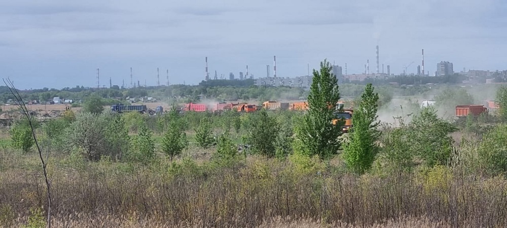 Полиция проводит проверку из-за жалоб омичей на «незаконный» вывоз песка