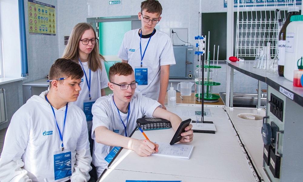 Омский НПЗ провёл олимпиаду среди одарённых старшеклассников