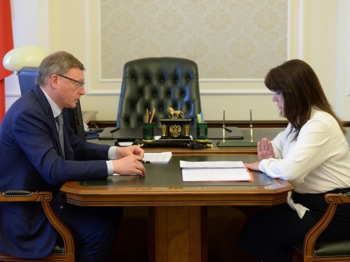 Александр Бурков обсудил с детским омбудсменом проблемные вопросы