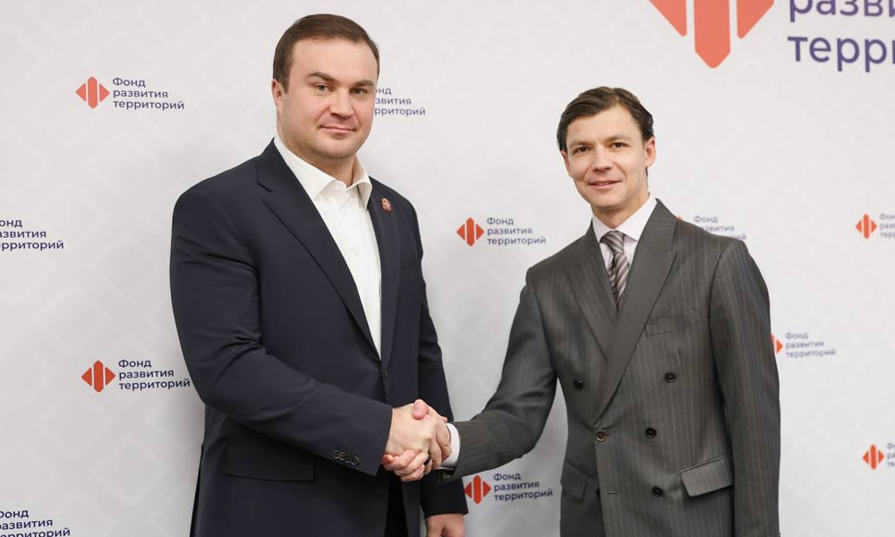 Виталий Хоценко обсудил с главой ФРТ решение проблемы обманутых дольщиков