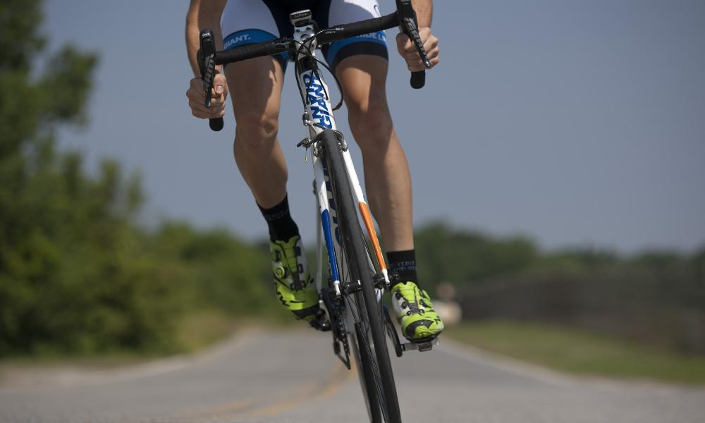 В Омской области открывают сезон шоссейные велогонщики