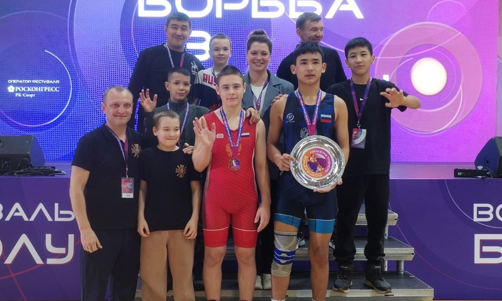 Омские борцы выиграли золото и бронзу на всероссийском фестивале