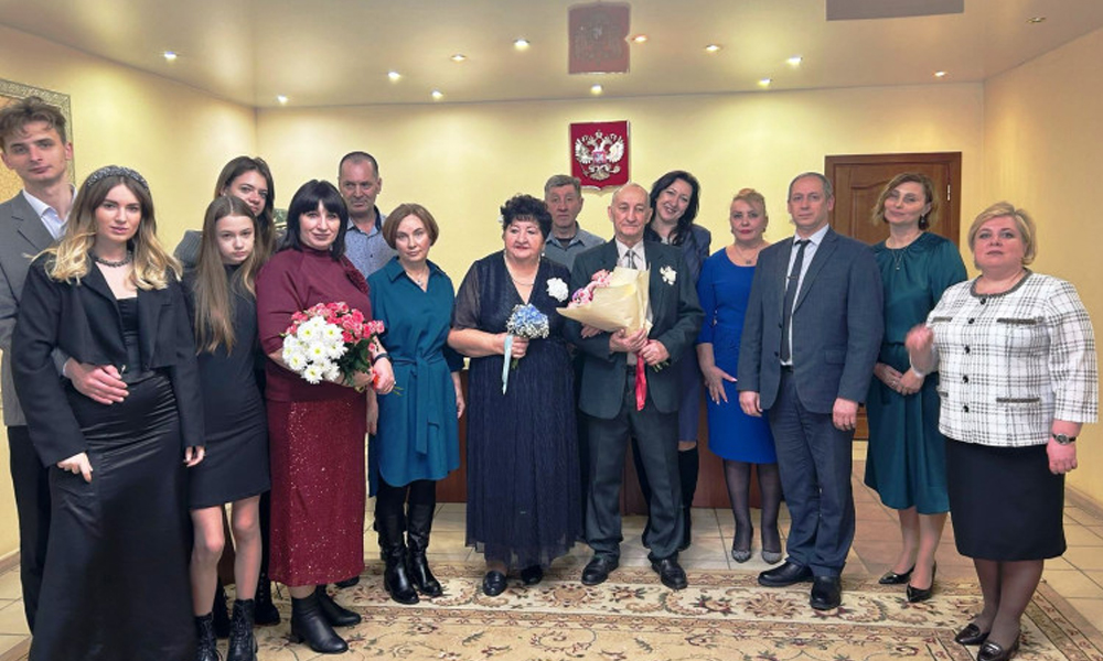 В Омске супружеская пара отметила 50 лет совместной жизни
