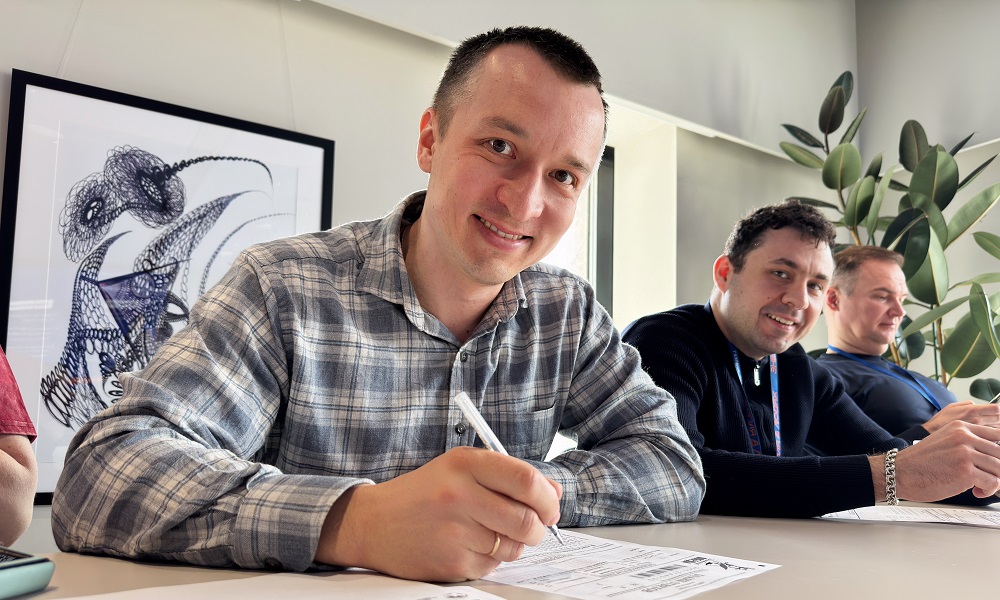 Сотрудники компании «Газпромнефть-СМ» поддержали историко-патриотическую акцию «Диктант Победы»