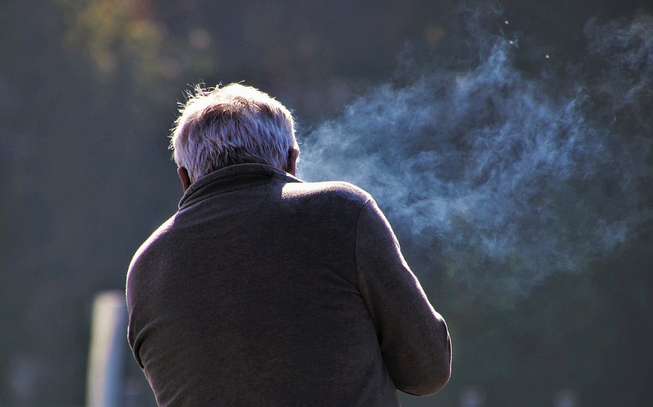 84-летнего жителя Омской области обвиняют в убийстве сына