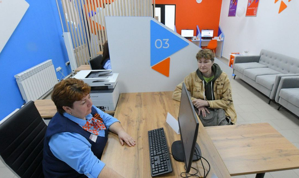 В омском минтруда рассказали, какие профессии осваивают переехавшие к нам из-за рубежа соотечественники