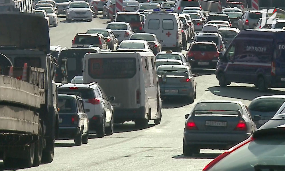 В Омске перекрыли улицу Перелёта из-за ремонта теплосетей