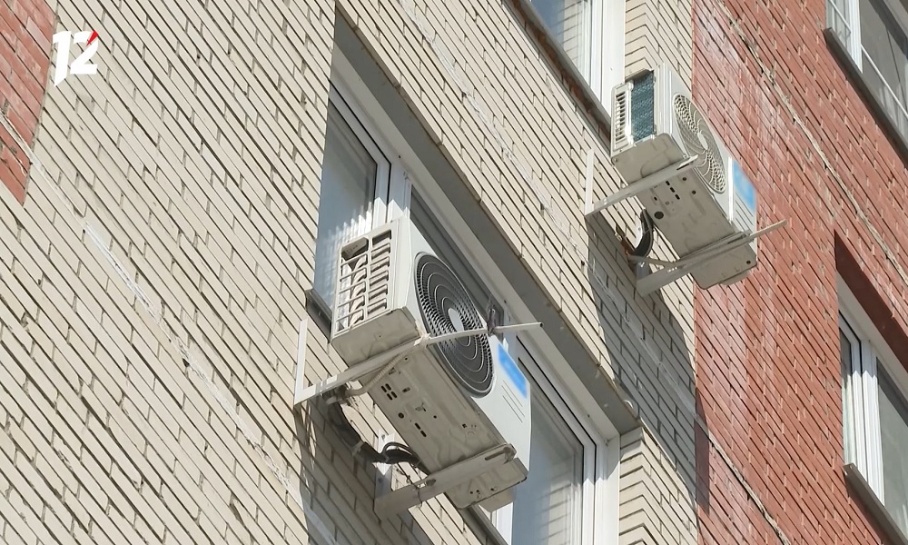 Омичку обязали демонтировать кондиционер