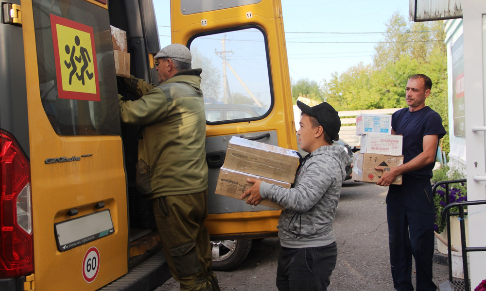 Жители Исилькуля собрали новую партию помощи для участников СВО