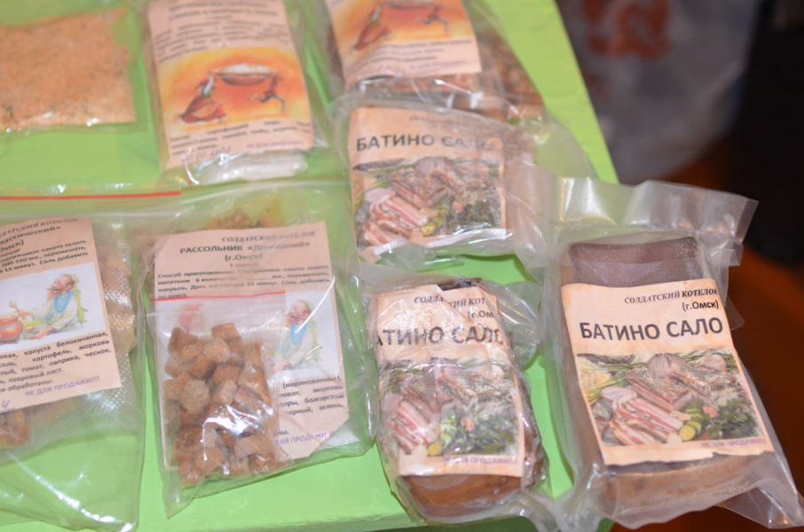 Георгиевские волонтёры обеспечили сухими супами полк