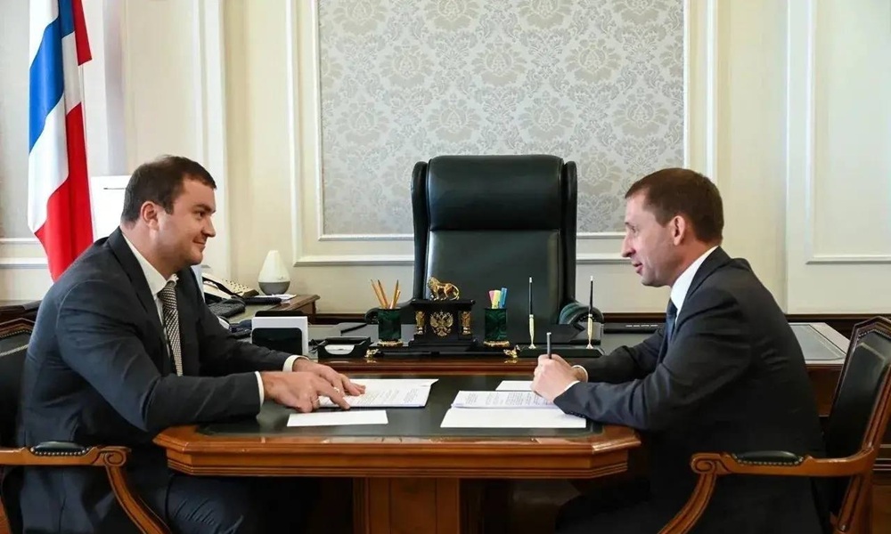 Виталий Хоценко и Александр Козлов обсудили экологические проекты Омской области