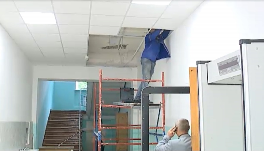 В омской гимназии № 88 проведут дополнительную экспертизу ремонтных работ