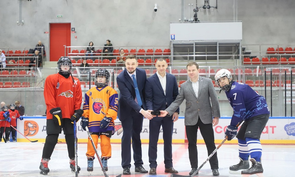 В Омске состоялся первый турнир по адаптивному хоккею для слабовидящих и незрячих детей «Играем по-взрослому»
