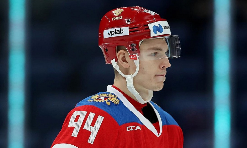 Игроку омского "Авангарда" Семёнову отказали в оспаривании отцовства из-за неявки на ДНК-тест