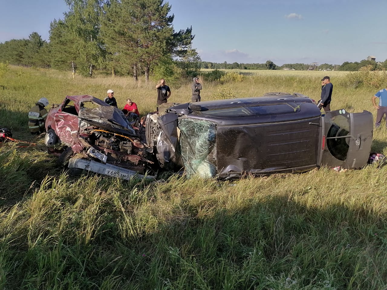 На трассе Омск - Тара пассажир ВАЗа погиб после столкновения с Toyota
