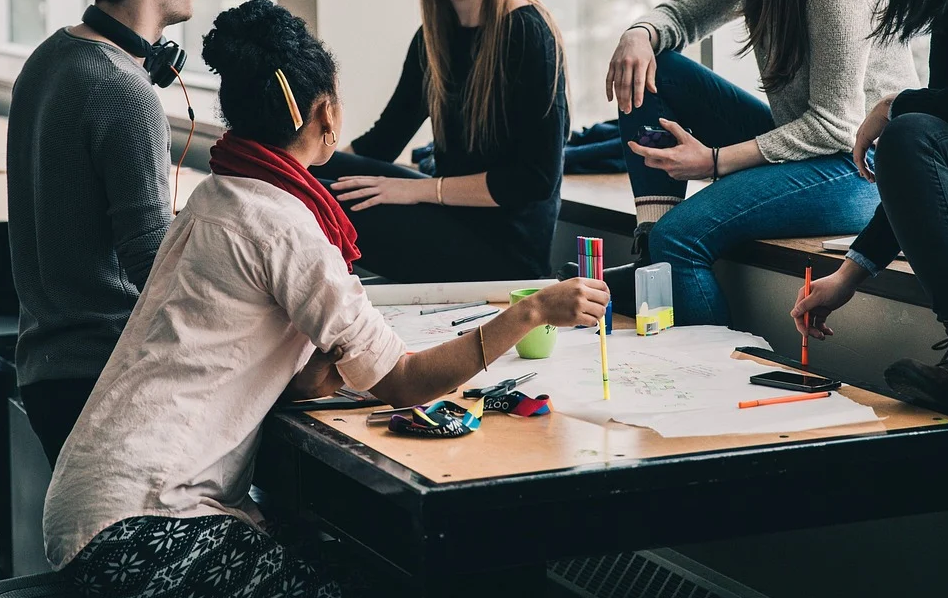 Омская молодёжь может попасть на стажировку в федеральные органы власти