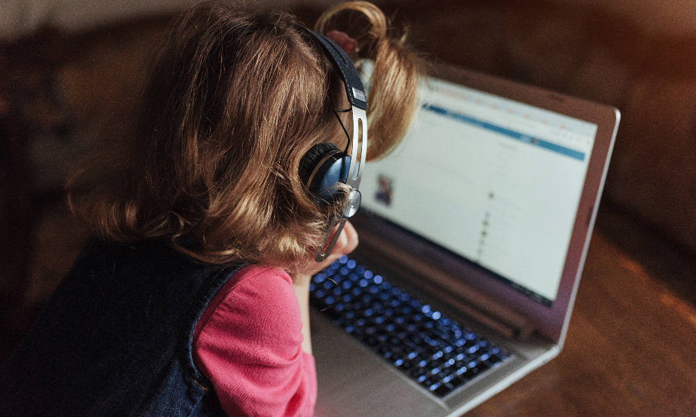 В России предложили запретить детям до 14 лет пользоваться социальными сетями