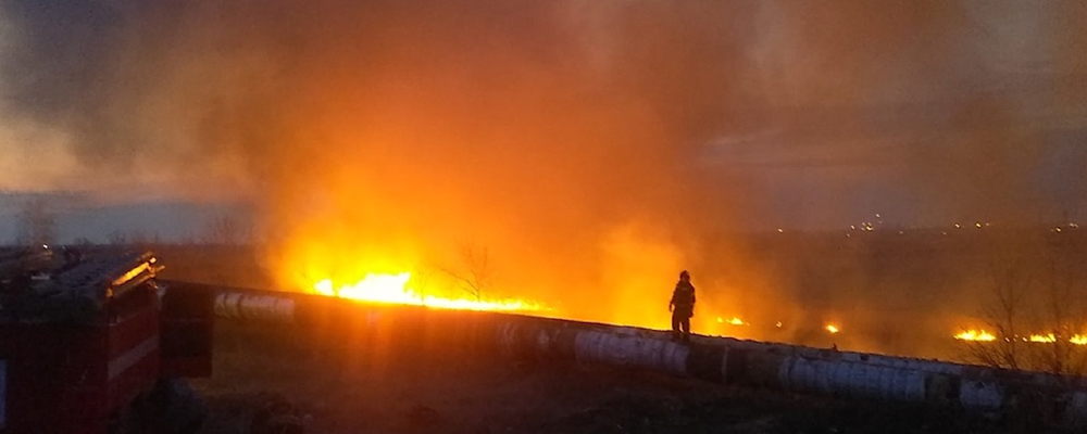 За выходные участки у омских дач превратились в пепел