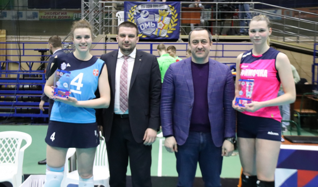 Волейбольная «Омь» уверенно обыграла «Уфимочку» 