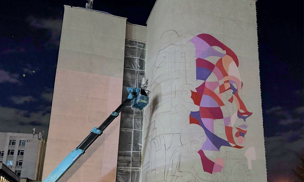 В Омске ко Дню Победы появится новый мурал