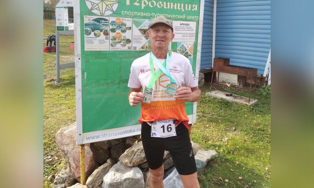 Омский легкоатлет дважды стал призёром международного марафона