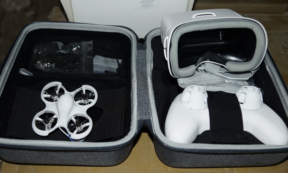 Сотрудники омской таможни передали на нужды СВО 195 дронов 