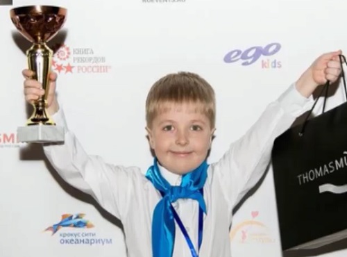 8-летний мальчик из Омска установил рекорд России по устному счёту