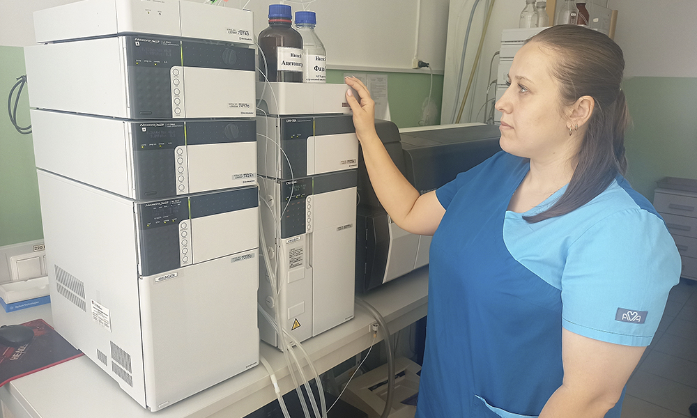 Эксперты ветеринарной лаборатории выявили повышенное содержание антибиотиков в говядине и мясе птицы