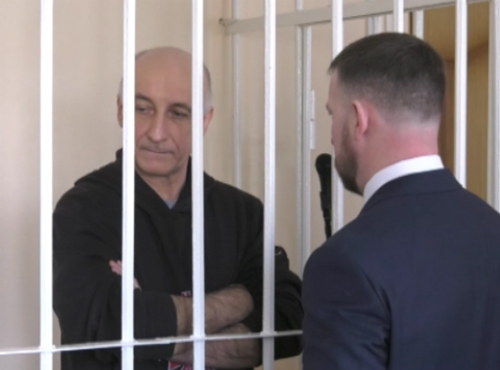 В Омске зачитывают приговор экс-чиновнику Меренкову 