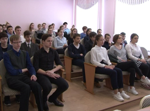 Впервые омские девятиклассники пройдут собеседование по русскому языку