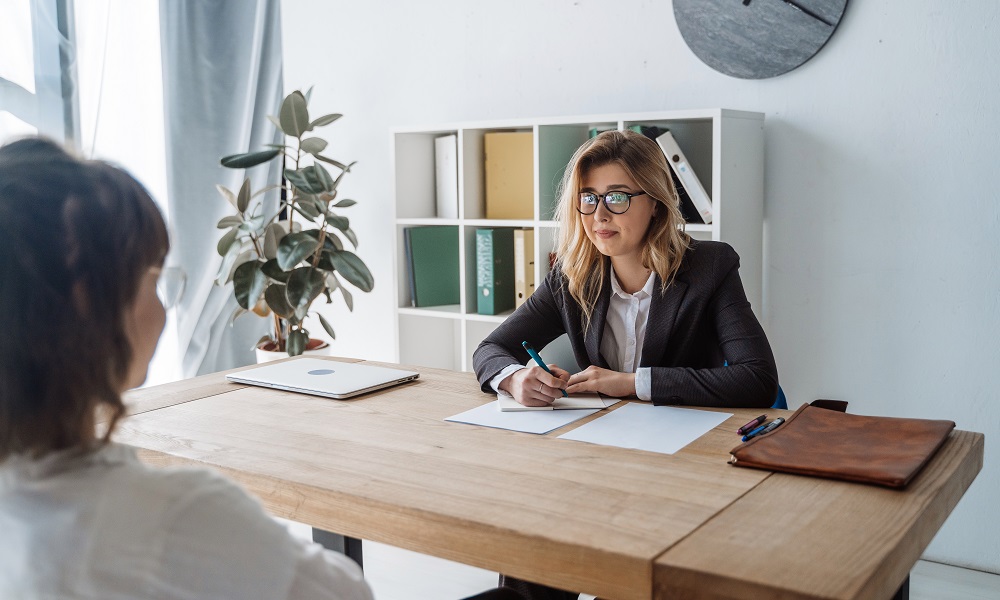 Эксперты рассказали, какие вакансии были востребованы в Омской области в мае